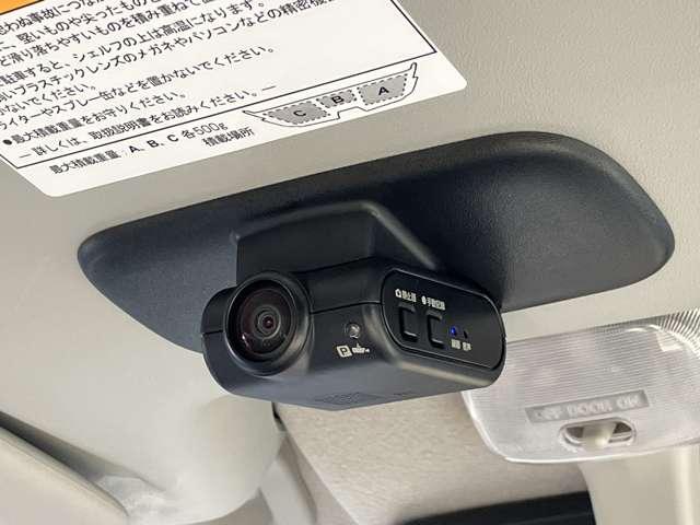 クリッパーリオ ６６０　Ｇ　ハイルーフ　４ＷＤ　日産純正メモリーナビ　バックカメラ　デュアルカメラブレーキ　キーフリー　両側自動ドア　フルセグＴＶ　ＬＥＤヘッドランプ　Ｂカメラ　アイドリングストップ　オートエアコン　ナビＴＶ　スマートキー　ＥＴＣ（14枚目）