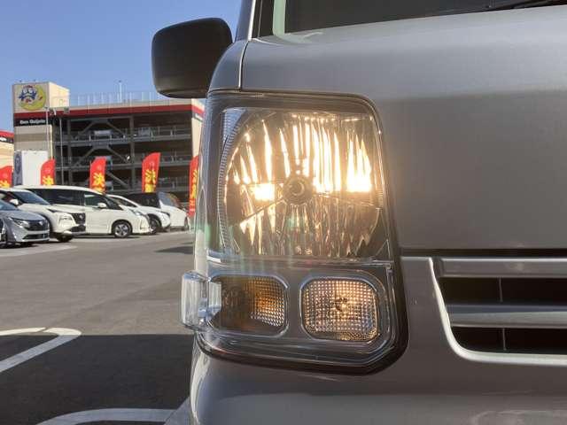 �[�Ԏ��Ƀ����e�i���X�m�[�g�����n�����܂��B���N���}�̓_��������ۏؓ��e��������ƋL�^����Ă��邩����S�ł��B�����e�i���X�͈��S�ƐM���̓��Y�T�[�r�X�H��ŁB