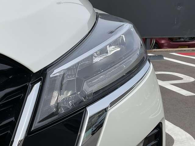 キックス 1.2 X (e-POWER) 大画面メモリーナビ 全方位カメラ アラウンドビューモニタ キーレス サイドカメラ パワステ 車線逸脱 ABS LEDヘッドランプ フルセグTV 禁煙車 オートエアコン ドラレコ ワンオーナー ETC(41枚目)