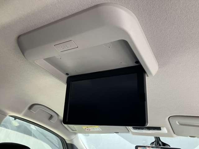 セレナ ２．０　ハイウェイスター　Ｖ　大画面メモリーナビ　全方位カメラ　シートヒータ　ハイビームアシスト　レーダーＣ　ＬＥＤランプ　サイドエアバッグ　アルミ　三列シート　ワンオーナー　エアバッグ　ＬＤＰ　寒冷地　キーフリー　ＥＴＣ　ＡＢＳ（11枚目）