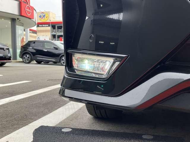 セレナ ２．０　ハイウェイスター　Ｖ　大画面メモリーナビ　全方位カメラ　シートヒータ　ハイビームアシスト　レーダーＣ　ＬＥＤランプ　サイドエアバッグ　アルミ　三列シート　ワンオーナー　エアバッグ　ＬＤＰ　寒冷地　キーフリー　ＥＴＣ　ＡＢＳ（38枚目）