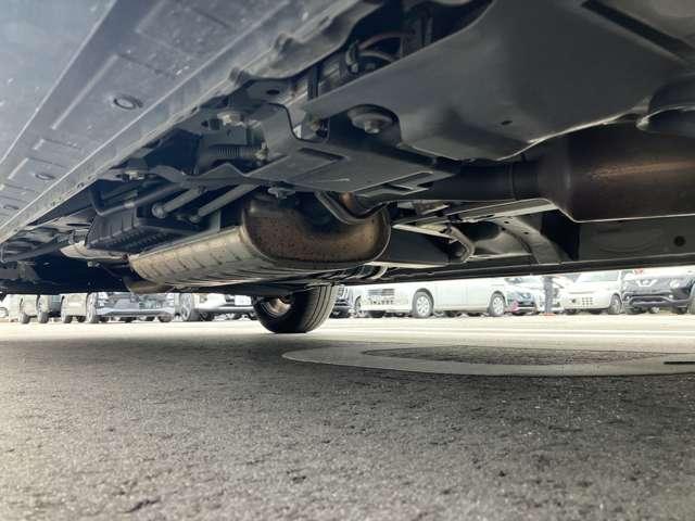 セレナ ２．０　ハイウェイスター　Ｖ　大画面メモリーナビ　全方位カメラ　シートヒータ　ハイビームアシスト　レーダーＣ　ＬＥＤランプ　サイドエアバッグ　アルミ　三列シート　ワンオーナー　エアバッグ　ＬＤＰ　寒冷地　キーフリー　ＥＴＣ　ＡＢＳ（44枚目）