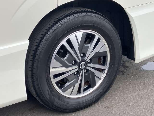 セレナ １．２　ｅ－ＰＯＷＥＲ　ハイウェイスター　Ｖ　大画面メモリーナビ　全方位カメラ　キーレスエントリ　レーダークルーズＣ　衝突軽減ブレーキシステム　スマートキーＰスタート　１オーナ　車線逸脱　ＬＥＤヘッドライト　ＥＴＣ　ドライブレコーダー　記録簿付き（38枚目）