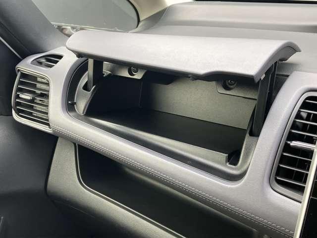 セレナ １．２　ｅ－ＰＯＷＥＲ　ハイウェイスター　Ｖ　大画面メモリーナビ　全方位カメラ　キーレスエントリ　レーダークルーズＣ　衝突軽減ブレーキシステム　スマートキーＰスタート　１オーナ　車線逸脱　ＬＥＤヘッドライト　ＥＴＣ　ドライブレコーダー　記録簿付き（48枚目）