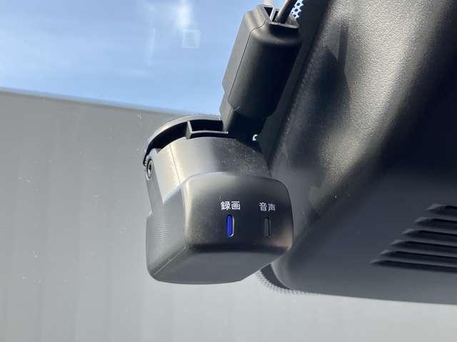 オーラ １．２　Ｇ　大画面メモリーナビ　全方位カメラ　エマージェンシーＢ　ワンオナ　ＴＶナビ　地デジ　キーレス　スマキー　レーンキープアシスト　ＬＥＤヘッドランプ　ＥＴＣ　サイドカメラ　パワーウィンドウ　ドラレコ　記録簿（15枚目）