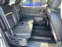 ［後列シート］広々とした後部座席です！大きくシートを動かせますし、ゆったりくつろげますね☆