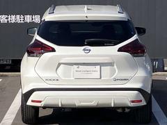 Ÿ�����̵�����֤Ǥ⡢����������ǥ����顼�μ֤�Ź��Ǹ����Ǥ��ޤ����ʣǣţ�-�ո��������ƥ�ˡ��ޤ������ǥ����顼�ʤΤǤ�����󿷼֤Τ����̤⾵��ޤ��� 5