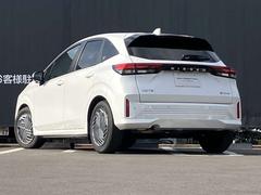 Ÿ�����̵�����֤Ǥ⡢����������ǥ����顼�μ֤�Ź��Ǹ����Ǥ��ޤ����ʣǣţ�-�ո��������ƥ�ˡ��ޤ������ǥ����顼�ʤΤǤ�����󿷼֤Τ����̤⾵��ޤ��� 2