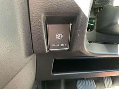 ���գԣϡ��ȣϣ̣ĵ�ǽ��ܤ��Ƥ���ޤ����֥졼����Ƨ�����ߤ���ȡ���ưŪ�˥֥졼���Ϥ��ݻ����ޤ��������Ԥ��������ʤɤˡ��֥졼���ڥ����Ƨ��³����ɬ�פ��ʤ���­������ڸ����Ƥ���ޤ��� 7