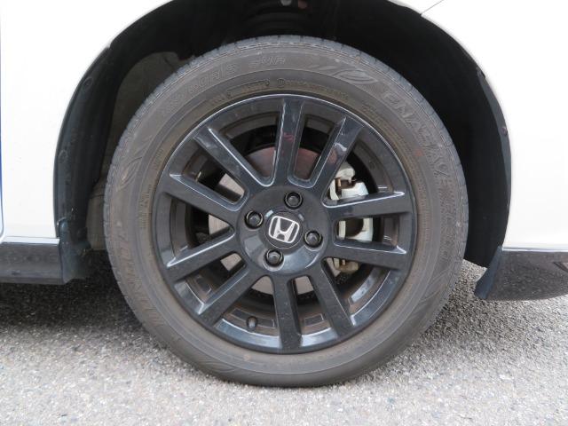 フィット ｅ：ＨＥＶホーム　ブラックスタイル　純正ナビ　バックカメラ（18枚目）