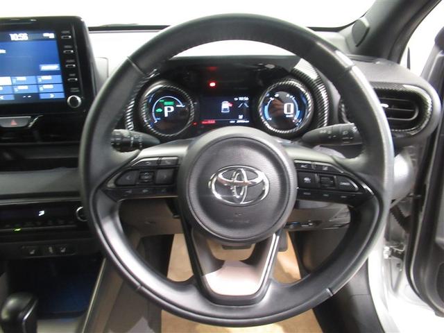 ヤリス ハイブリッドＺ　衝突被害軽減システム　メモリーナビ　バックカメラ　ＥＴＣ　ＣＤ　ミュージックプレイヤー接続可　ＤＶＤ再生　オートクルーズコントロール　ＬＥＤヘッドランプ　スマートキー　キーレス　ハイブリッド（17枚目）