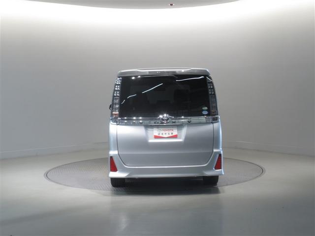 ヴォクシー ＺＳ　衝突被害軽減システム　メモリーナビ　フルセグ　バックカメラ　ＥＴＣ　ＣＤ　ミュージックプレイヤー接続可　ＤＶＤ再生　ＬＥＤヘッドランプ　電動スライドドア　乗車定員８人　３列シート　スマートキー（8枚目）