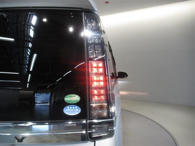 ヴォクシー ＺＳ　衝突被害軽減システム　メモリーナビ　フルセグ　バックカメラ　ＥＴＣ　ＣＤ　ミュージックプレイヤー接続可　ＤＶＤ再生　ＬＥＤヘッドランプ　電動スライドドア　乗車定員８人　３列シート　スマートキー（14枚目）