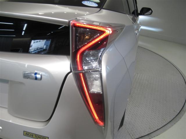 プリウス Ａ　衝突被害軽減システム　メモリーナビ　ワンセグ　バックカメラ　ＥＴＣ　ＣＤ　ミュージックプレイヤー接続可　オートクルーズコントロール　ＬＥＤヘッドランプ　スマートキー　キーレス　ハイブリッド（11枚目）