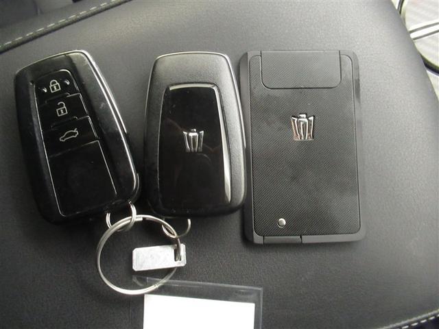 クラウンハイブリッド RSアドバンス 衝突被害軽減システム メモリーナビ フルセグ バックカメラ ETC CD ミュージックプレイヤー接続可 DVD再生 電動シート オートクルーズコントロール LEDヘッドランプ スマートキー キーレス(25枚目)