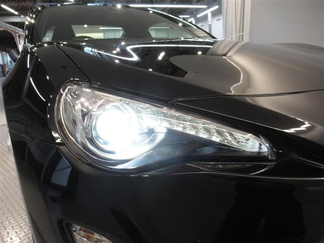 ８６ Ｇ　６速マニュアル　ＥＴＣ　ＣＤ　ミュージックプレイヤー接続可　ＤＶＤ再生　ＨＩＤヘッドライト　スマートキー　キーレス　ワンオーナー（11枚目）