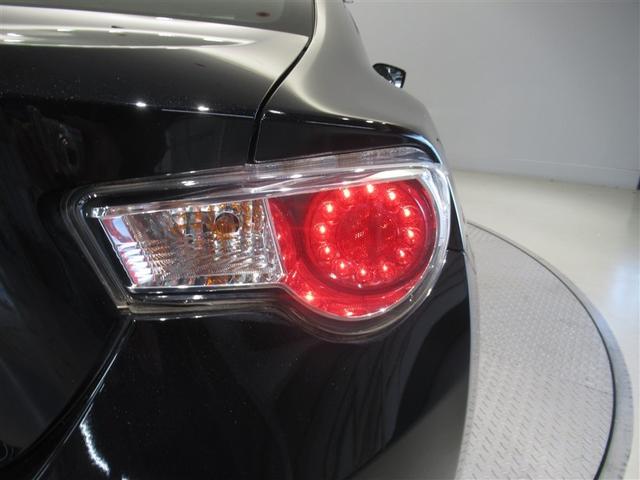 ８６ Ｇ　６速マニュアル　ＥＴＣ　ＣＤ　ミュージックプレイヤー接続可　ＤＶＤ再生　ＨＩＤヘッドライト　スマートキー　キーレス　ワンオーナー（12枚目）