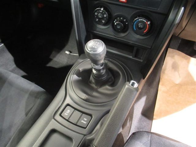 ８６ Ｇ　６速マニュアル　ＥＴＣ　ＣＤ　ミュージックプレイヤー接続可　ＤＶＤ再生　ＨＩＤヘッドライト　スマートキー　キーレス　ワンオーナー（19枚目）