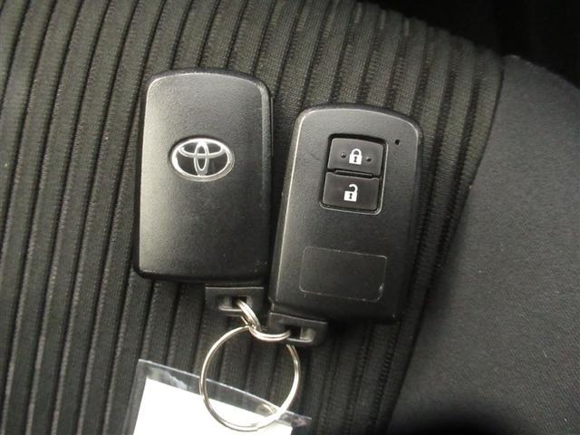 プリウスα S 衝突被害軽減システム メモリーナビ フルセグ バックカメラ ETC CD ミュージックプレイヤー接続可 DVD再生 オートクルーズコントロール スマートキー キーレス ハイブリッド ワンオーナー(23枚目)