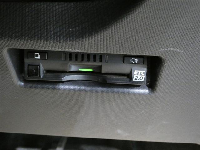 アクア Ｓスタイルブラック　衝突被害軽減システム　メモリーナビ　フルセグ　バックカメラ　ＥＴＣ　ＣＤ　ミュージックプレイヤー接続可　ＤＶＤ再生　スマートキー　キーレス　ハイブリッド　ワンオーナー（5枚目）