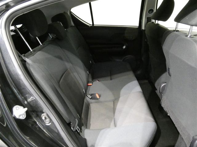 アクア Ｓスタイルブラック　衝突被害軽減システム　メモリーナビ　フルセグ　バックカメラ　ＥＴＣ　ＣＤ　ミュージックプレイヤー接続可　ＤＶＤ再生　スマートキー　キーレス　ハイブリッド　ワンオーナー（16枚目）