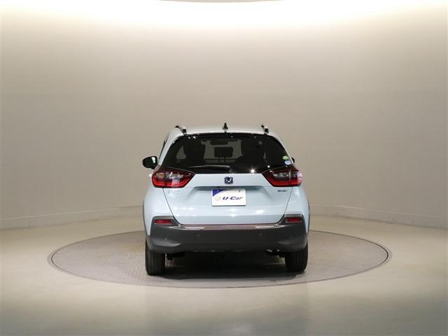 フィット ｅ：ＨＥＶクロスター　衝突被害軽減システム　メモリーナビ　フルセグ　バックカメラ　ＥＴＣ　ＣＤ　ミュージックプレイヤー接続可　ＤＶＤ再生　オートクルーズコントロール　ＬＥＤヘッドランプ　スマートキー　キーレス　ハイブリッド（9枚目）