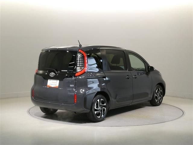 シエンタ ハイブリッドＺ　衝突被害軽減システム　メモリーナビ　フルセグ　バックカメラ　ＥＴＣ　ミュージックプレイヤー接続可　オートクルーズコントロール　ＬＥＤヘッドランプ　両側電動スライド　スマートキー　キーレス　ハイブリッド（12枚目）