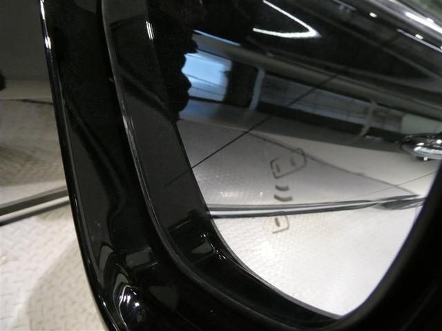 クラウンハイブリッド ＲＳ　リミテッド　衝突被害軽減システム　メモリーナビ　フルセグ　バックカメラ　ＥＴＣ　ＣＤ　ミュージックプレイヤー接続可　ＤＶＤ再生　サンルーフ　電動シート　オートクルーズコントロール　ＬＥＤヘッドランプ　スマートキー（6枚目）