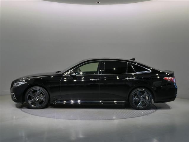 クラウンハイブリッド ＲＳ　リミテッド　衝突被害軽減システム　メモリーナビ　フルセグ　バックカメラ　ＥＴＣ　ＣＤ　ミュージックプレイヤー接続可　ＤＶＤ再生　サンルーフ　電動シート　オートクルーズコントロール　ＬＥＤヘッドランプ　スマートキー（10枚目）