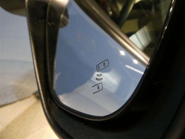 ヤリスクロス ハイブリッドＺ　衝突被害軽減システム　メモリーナビ　フルセグ　バックカメラ　ＥＴＣ　ミュージックプレイヤー接続可　電動シート　オートクルーズコントロール　ＬＥＤヘッドランプ　スマートキー　キーレス　ハイブリッド（8枚目）