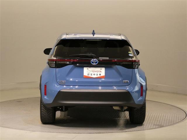 ヤリスクロス ハイブリッドＺ　衝突被害軽減システム　メモリーナビ　フルセグ　バックカメラ　ＥＴＣ　ミュージックプレイヤー接続可　電動シート　オートクルーズコントロール　ＬＥＤヘッドランプ　スマートキー　キーレス　ハイブリッド（12枚目）