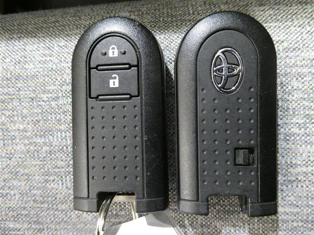 パッソ Ｘ　Ｌパッケージ　衝突被害軽減システム　メモリーナビ　フルセグ　バックカメラ　ＥＴＣ　ＣＤ　ミュージックプレイヤー接続可　ＤＶＤ再生　ＬＥＤヘッドランプ　ベンチシート　スマートキー　キーレス　アイドリングストップ（6枚目）