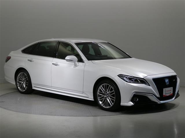 クラウンハイブリッド ＲＳ　衝突被害軽減システム　メモリーナビ　フルセグ　バックカメラ　ＥＴＣ　ＣＤ　ミュージックプレイヤー接続可　ＤＶＤ再生　電動シート　オートクルーズコントロール　ＬＥＤヘッドランプ　スマートキー　キーレス（11枚目）