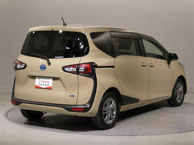 シエンタ ハイブリッド　Ｇ　セーフティーエディションＩＩ　衝突被害軽減システム　メモリーナビ　ワンセグ　バックカメラ　ＥＴＣ　ＣＤ　ミュージックプレイヤー接続可　オートクルーズコントロール　ＬＥＤヘッドランプ　両側電動スライド　乗車定員７人　３列シート（6枚目）