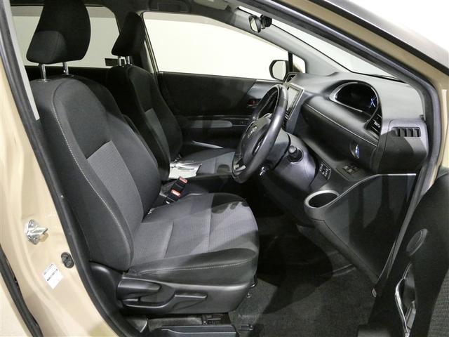 シエンタ ハイブリッド　Ｇ　セーフティーエディションＩＩ　衝突被害軽減システム　メモリーナビ　ワンセグ　バックカメラ　ＥＴＣ　ＣＤ　ミュージックプレイヤー接続可　オートクルーズコントロール　ＬＥＤヘッドランプ　両側電動スライド　乗車定員７人　３列シート（16枚目）