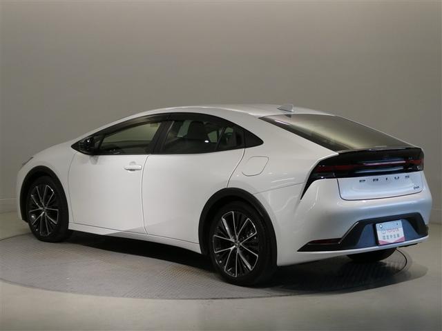 プリウス Ｇ　衝突被害軽減システム　メモリーナビ　フルセグ　バックカメラ　ＥＴＣ　ミュージックプレイヤー接続可　オートクルーズコントロール　ＬＥＤヘッドランプ　スマートキー　キーレス　ハイブリッド　ワンオーナー（4枚目）