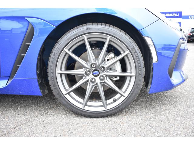 ＢＲＺ Ｓ　アイサイト搭載車　メモリーナビ（９インチモニター）・フルセグ・ＣＤ／ＤＶＤ再生・Ｂｌｕｅｔｏｏｔｈオーディオ・バックカメラ・ＥＴＣ２．０・後側方警戒支援システム・ハイビームアシスト（7枚目）