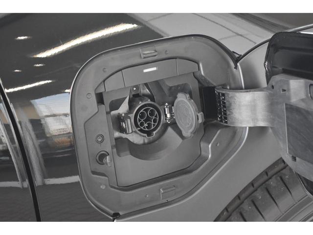 ソルテラ ＥＴ－ＳＳ　弊社元試乗車　ＦＷＤ車　１２．３インチモニター　フルセグ・Ｂｌｕｅｔｏｏｔｈオーディオ・ＡｐｐｌｅＣａｒＰｌａｙ／ＡｎｄｏｒｏｉｄＡｕｔｏ対応・全周位カメラ・ＥＴＣ２．０・ワイヤレス充電器・スマートリヤビューミラー・キックセンサー付パワーバックドア（31枚目）
