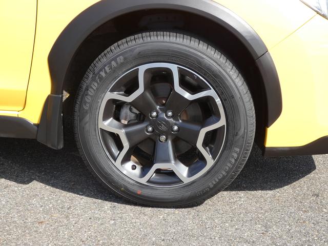 ＸＶ ２．０ｉ－Ｌ　アイサイトポップスター　タイヤ新品交換済　サンルーフ　カロッツェリアナビ　フルセグ　ＣＤ　ＤＶＤ　Ｂｌｕｅｔｏｏｔｈオーディオ　バックカメラ　ＥＴＣ２．０　ＨＩＤヘッドライト　１７インチアルミホイール　左右独立エアコン　アイドリングストップ（7枚目）