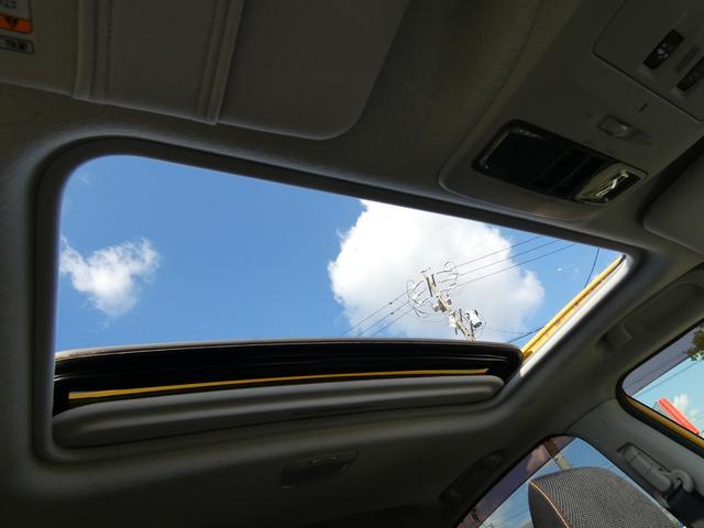 ＸＶ ２．０ｉ－Ｌ　アイサイトポップスター　タイヤ新品交換済　サンルーフ　カロッツェリアナビ　フルセグ　ＣＤ　ＤＶＤ　Ｂｌｕｅｔｏｏｔｈオーディオ　バックカメラ　ＥＴＣ２．０　ＨＩＤヘッドライト　１７インチアルミホイール　左右独立エアコン　アイドリングストップ（11枚目）