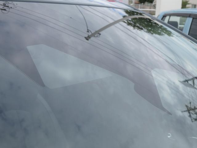 クロストレック リミテッド サンルーフ レザーシート 11.6インチモニター ナビ機能 フルセグ Bluetoothオーディオ フロントカメラ サイドカメラ バックカメラ 全周囲カメラ ハイビームアシスト リヤビークルディテクション ワイヤレスチャージャー(13枚目)