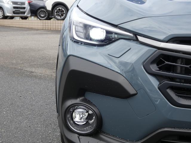 クロストレック リミテッド サンルーフ レザーシート 11.6インチモニター ナビ機能 フルセグ Bluetoothオーディオ フロントカメラ サイドカメラ バックカメラ 全周囲カメラ ハイビームアシスト リヤビークルディテクション ワイヤレスチャージャー(14枚目)