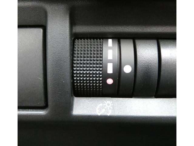 クロストレック リミテッド サンルーフ レザーシート 11.6インチモニター ナビ機能 フルセグ Bluetoothオーディオ フロントカメラ サイドカメラ バックカメラ 全周囲カメラ ハイビームアシスト リヤビークルディテクション ワイヤレスチャージャー(21枚目)