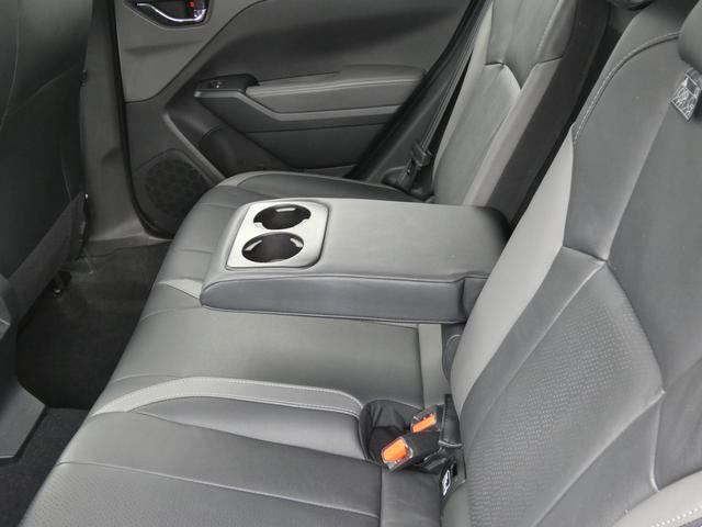 クロストレック リミテッド サンルーフ レザーシート 11.6インチモニター ナビ機能 フルセグ Bluetoothオーディオ フロントカメラ サイドカメラ バックカメラ 全周囲カメラ ハイビームアシスト リヤビークルディテクション ワイヤレスチャージャー(50枚目)