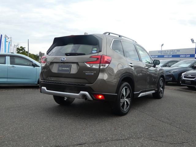 フォレスター アドバンス タイヤ新品交換済 前後ドラレコ セイフティプラス パナソニックナビ Bluetoothオーディオ フロントカメラ サイドカメラ バックカメラ ETC2.0 ハイビームアシスト リヤビークルディテクション スマートリヤビューミラー 電動リヤゲート(2枚目)