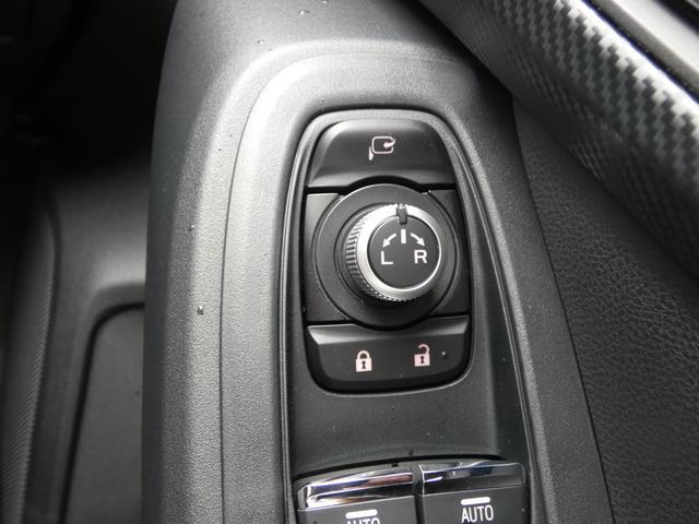 クロストレック リミテッド ルーフレール ナビ機能付き11.6インチモニター フルセグ Bluetoothオーディオ USB AUX フロントカメラ サイドカメラ バックカメラ 全周囲カメラ ステアリングヒーター シートメモリー シートヒーター 電動シート LEDヘッドライト(16枚目)