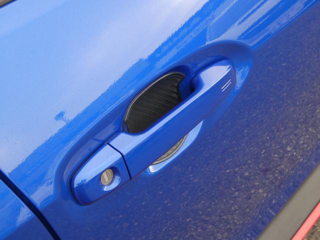 鍵を取り出さなくてもドアノブに触れるだけで開錠施錠が可能です