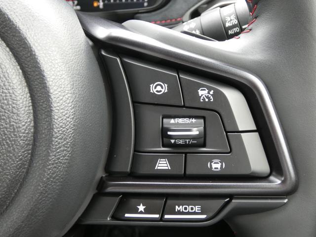 ［アダプティブクルーズコントロール］前の車の速度に合わせて走る全車速追従機能付きクルーズコントロールも付いています！