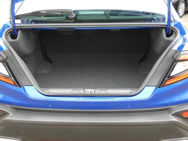 開口部が広く使いやすいトランク！荷物もたくさん載せられます！