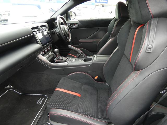 ＢＲＺ Ｓ　タイヤ新品交換済　ＳＴＩフルエアロ　前後ドラレコ　カロッツェリアナビ　フルセグ　ＤＶＤ　ＣＤ　Ｂｌｕｅｔｏｏｔｈオーディオ　ＵＳＢ　バックカメラ　ＥＴＣ２．０　ハイビームアシスト　リヤビークルディテクション　障害物センサー　ＬＥＤヘッドライト（12枚目）